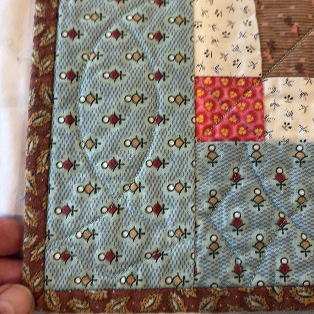 Patchwork Quilt with Multicolor Squares - Picture 11 of 11